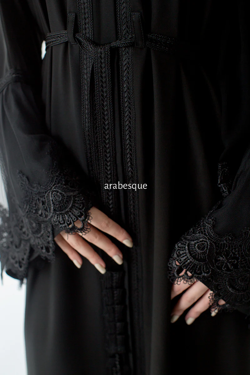 Black Open Abaya – Lace and Net Panel Detailing - Image 4