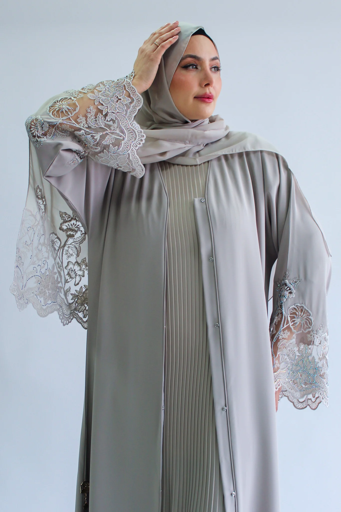 Beige Open Abaya – Luxury Diamante Lace Hem And Sleeves - Image 2