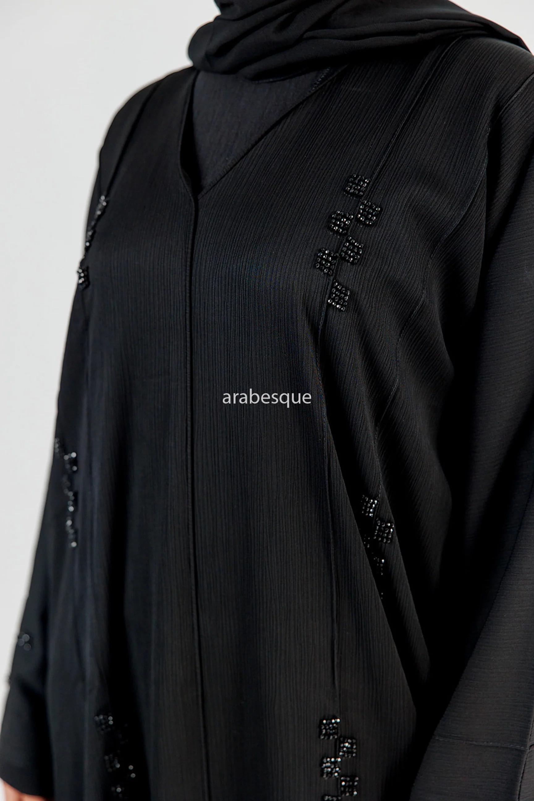 Black Closed Abaya – Style with Beaded Front - Image 3