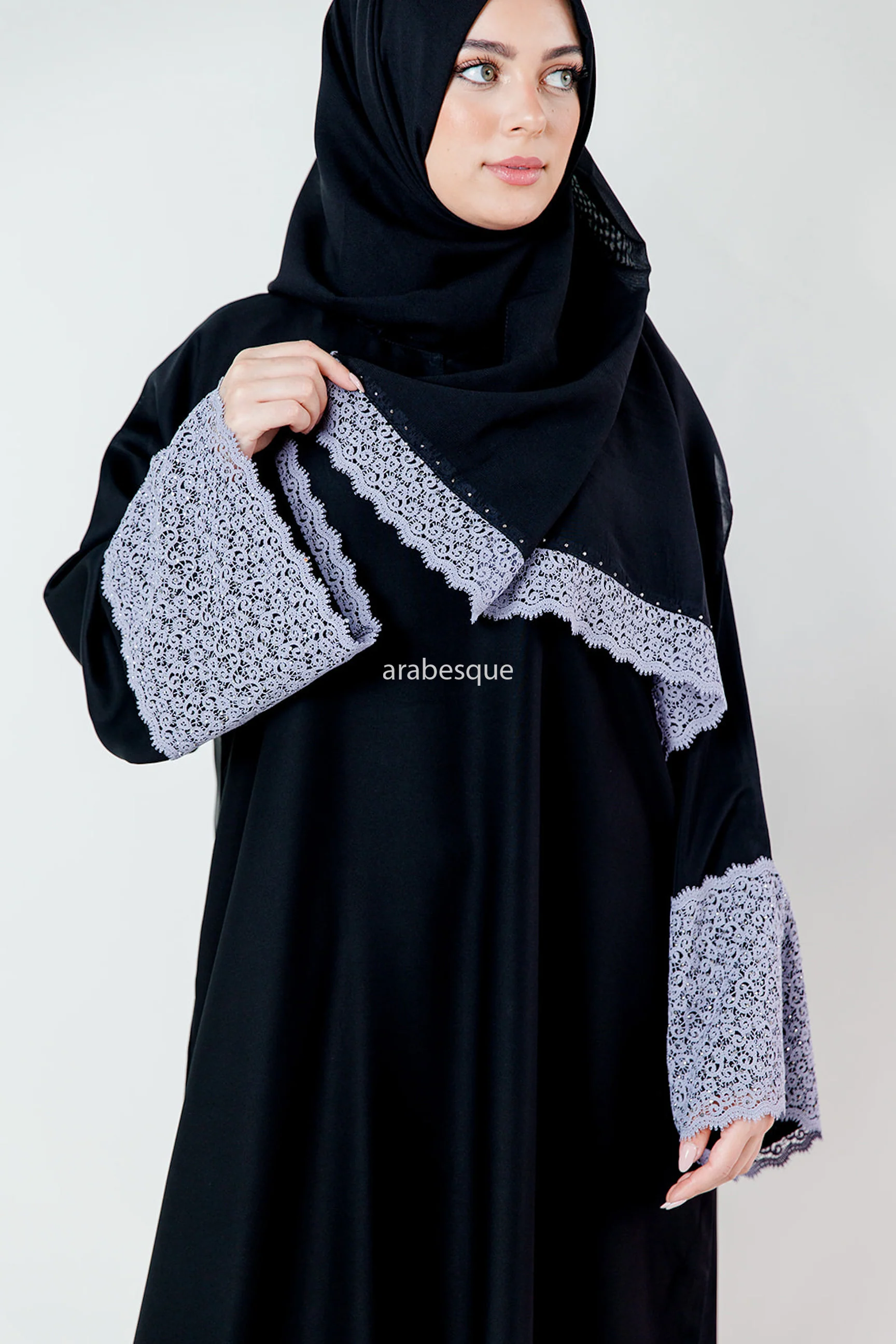 Black Closed Abaya – Elegant Lilac Lace Sleeve Design - Image 3