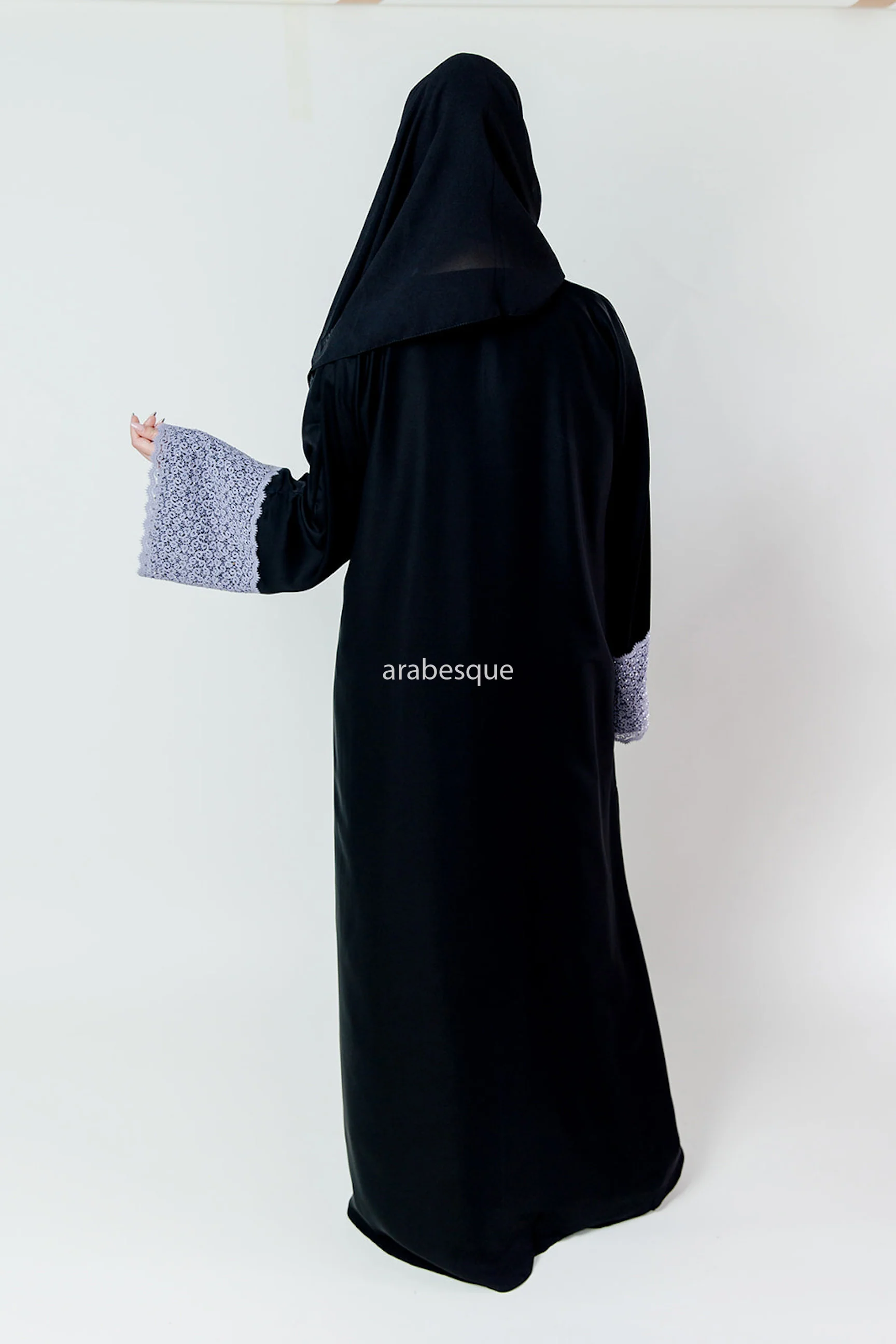Black Closed Abaya – Elegant Lilac Lace Sleeve Design - Image 5