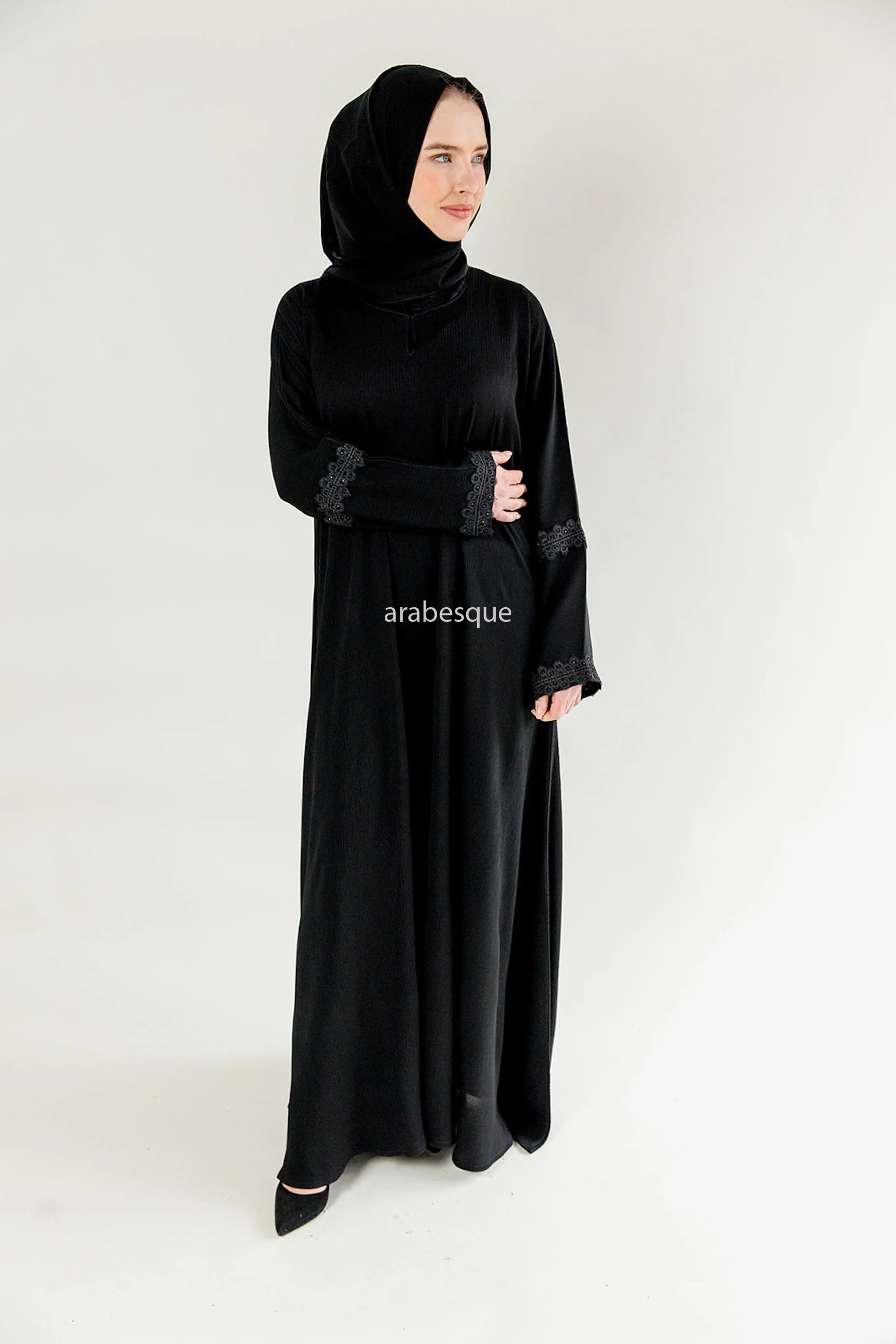Black Closed Abaya – Textured Umbrella Cut Design with Lace Detail - Image 3