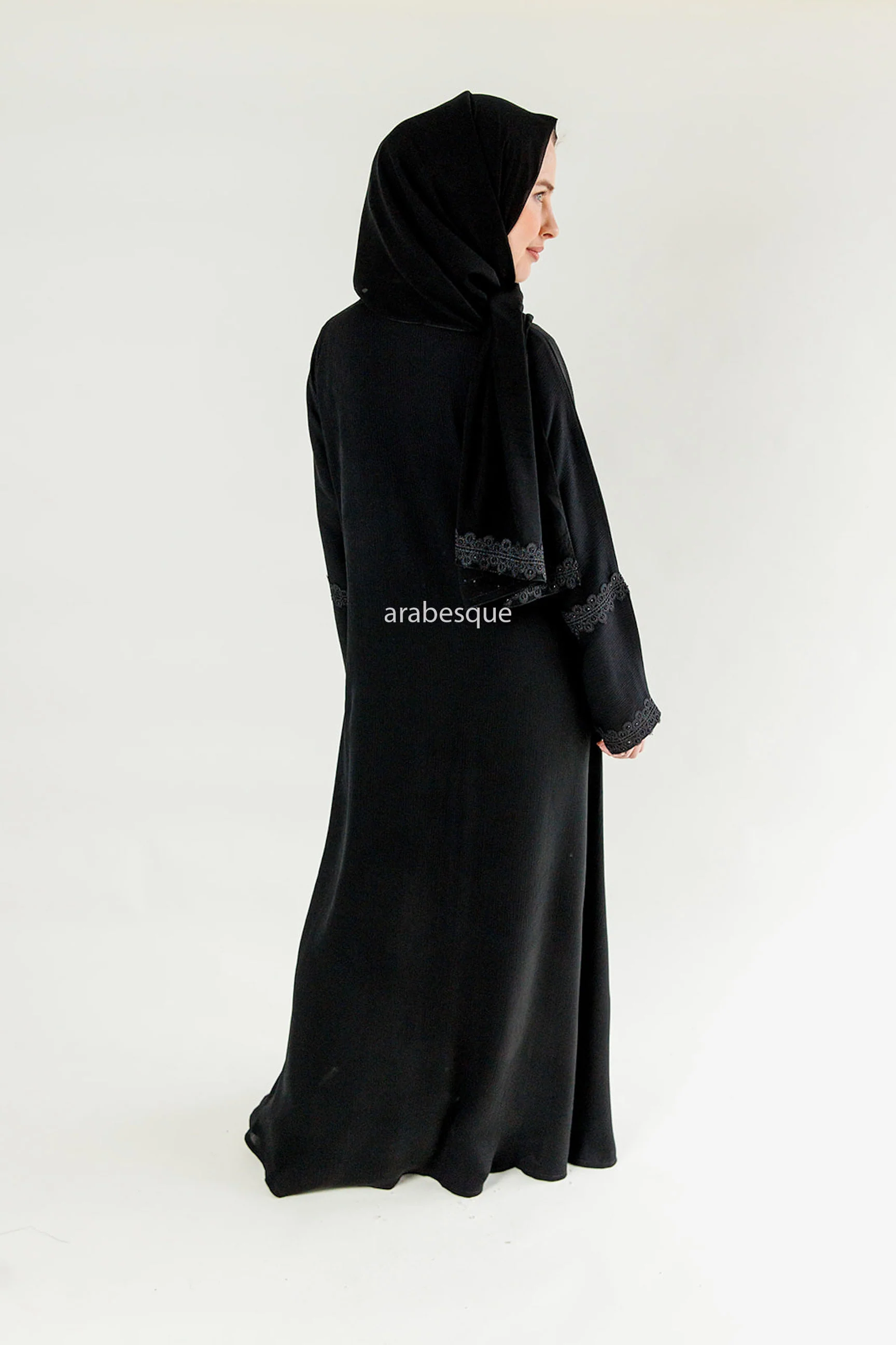Black Closed Abaya – Textured Umbrella Cut Design with Lace Detail - Image 4