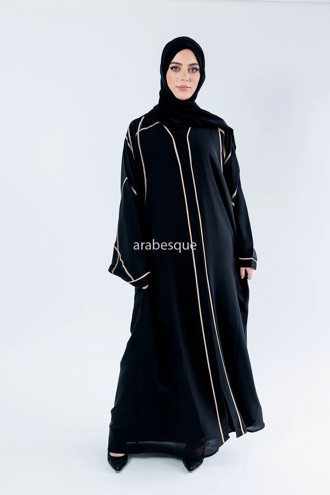 Black Farasha Abaya – Open Design with Light Gold Embroidered & Diamanté Detailing