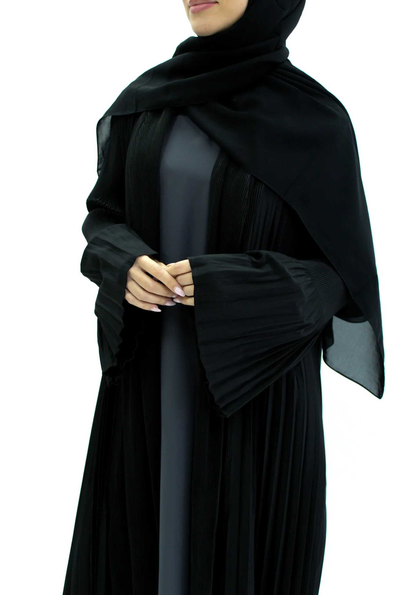 Black Open Abaya – Luxury Pleated Design - Image 2