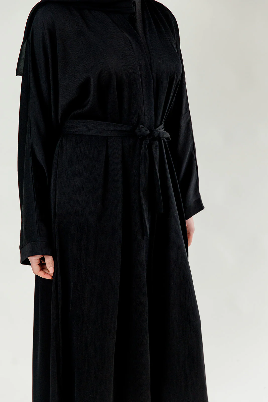 Black Open Abaya – Plain Design with Textured Finish - Image 3