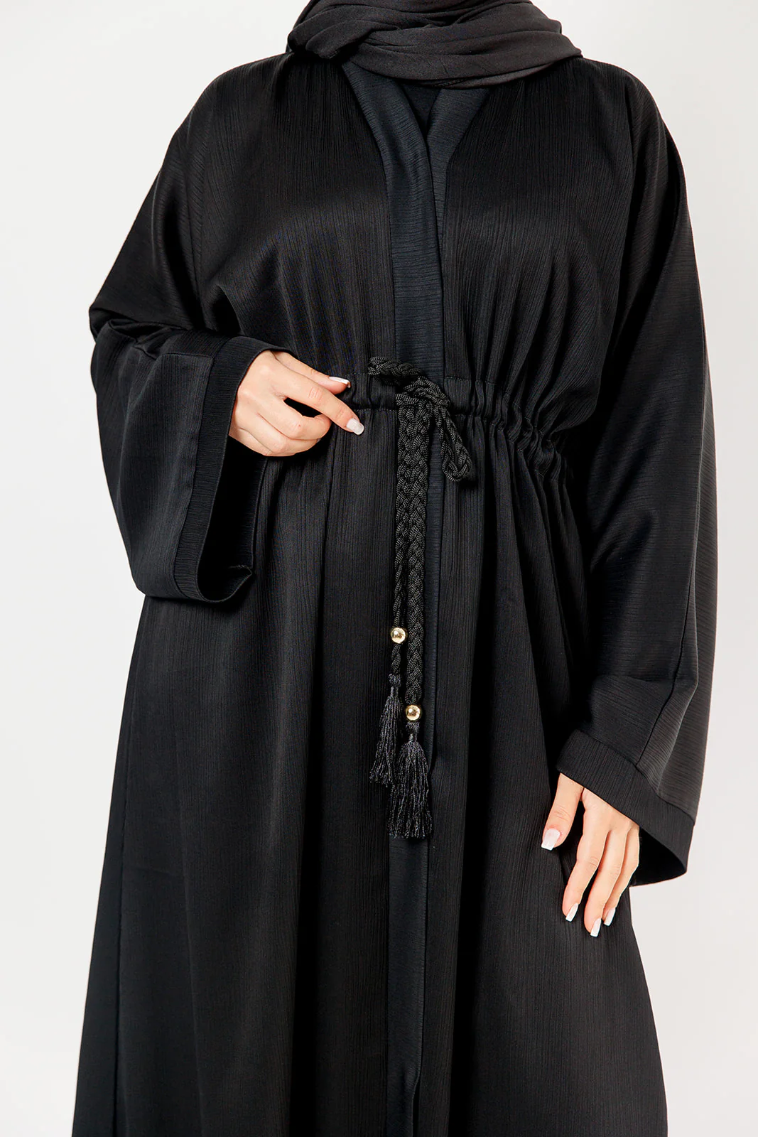 Black Open Abaya – Plain Design, Drawstring Waist with Textured Finish - Image 4