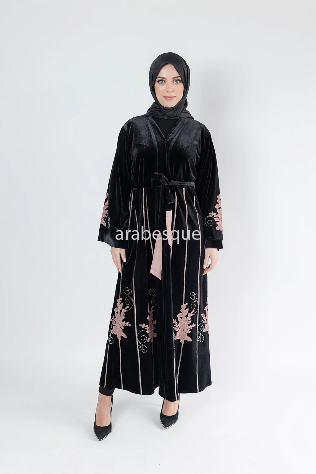 Black Velvet Open Abaya – Luxurious Floral Embroidered Design with Belt - Image 3