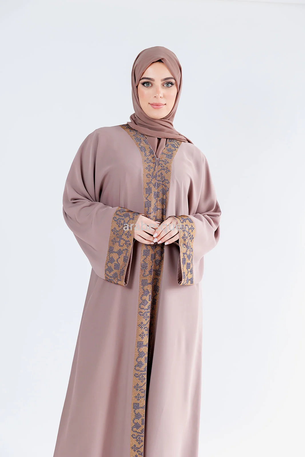 Blush Open Abaya – Luxury Patterned Embellishment in Gold and Dark Grey - Image 5