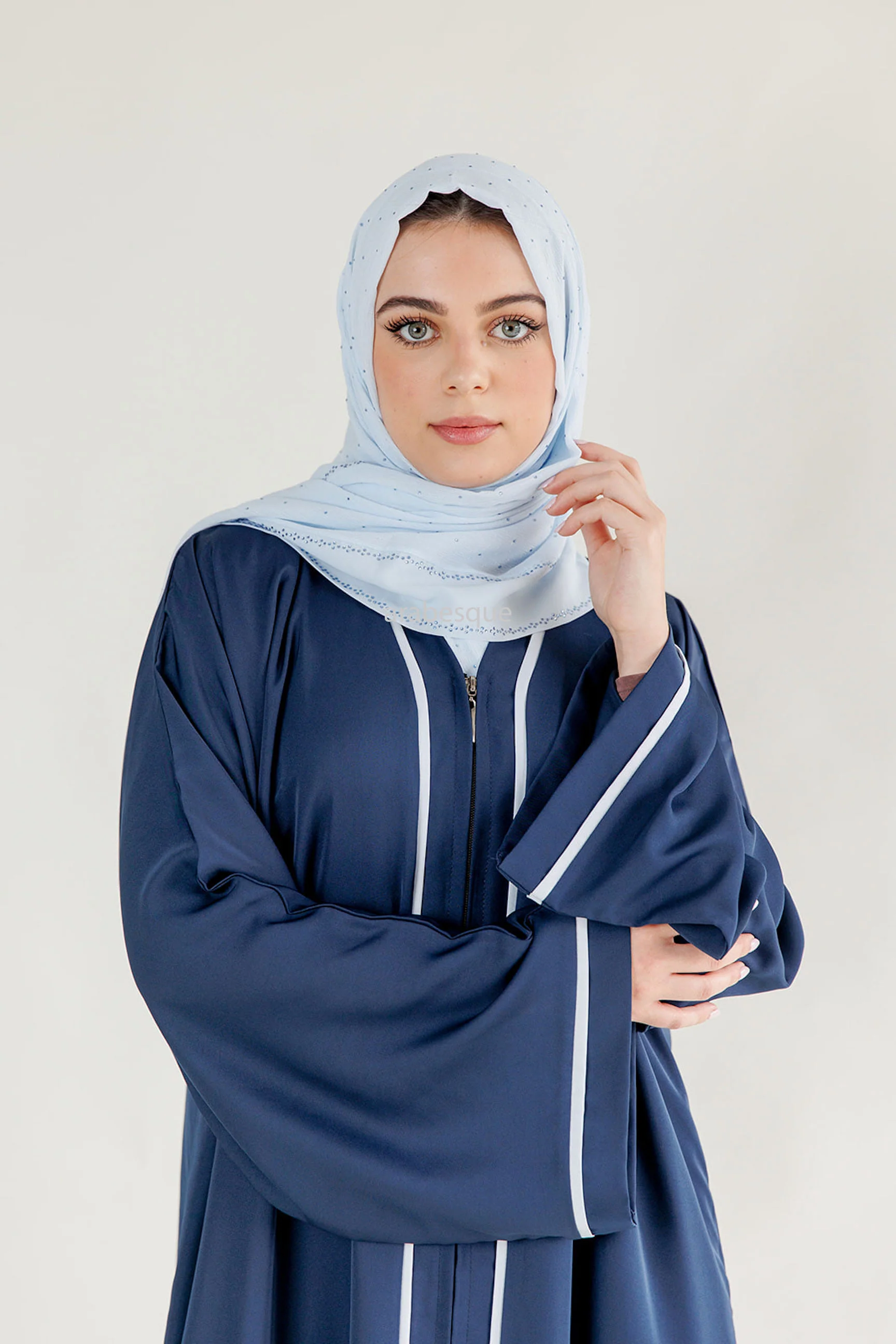 Premium Navy Cream Line Border Zip Abaya - Image 5