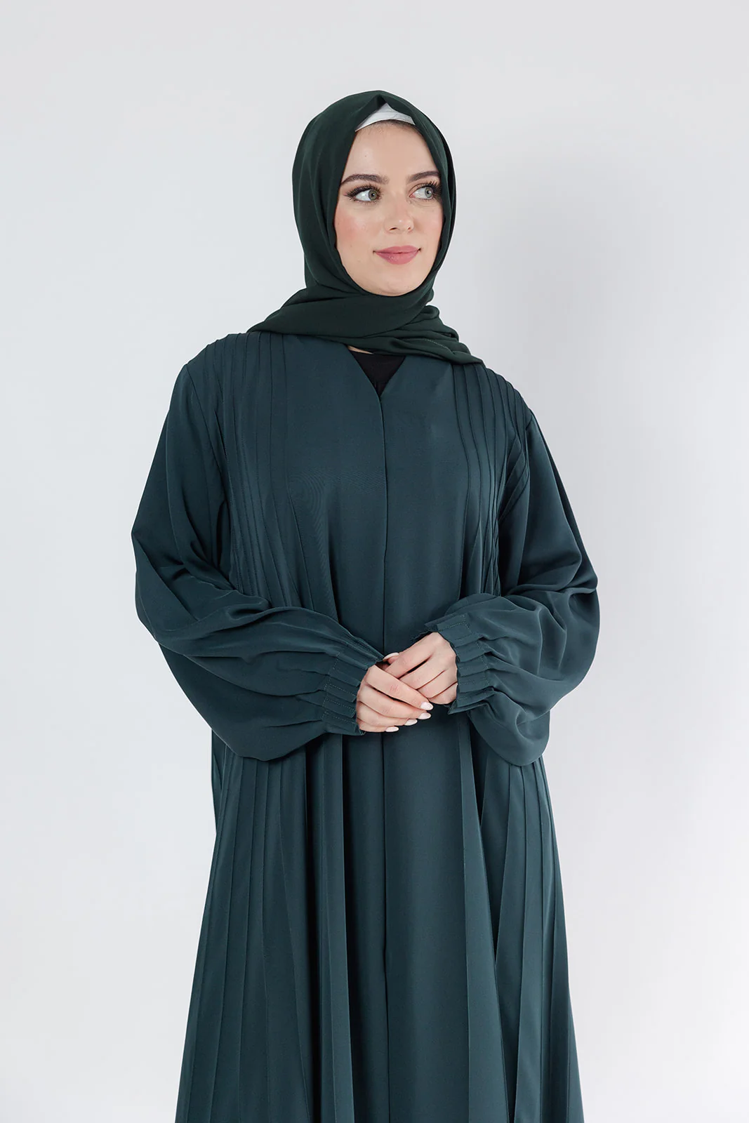 Dark Green Open Abaya – Luxury Striped Design - Image 5