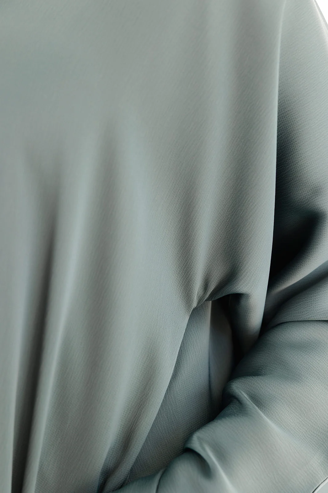 Dark Green Open Abaya – Ripple Satin Fabric with Pocket - Image 4