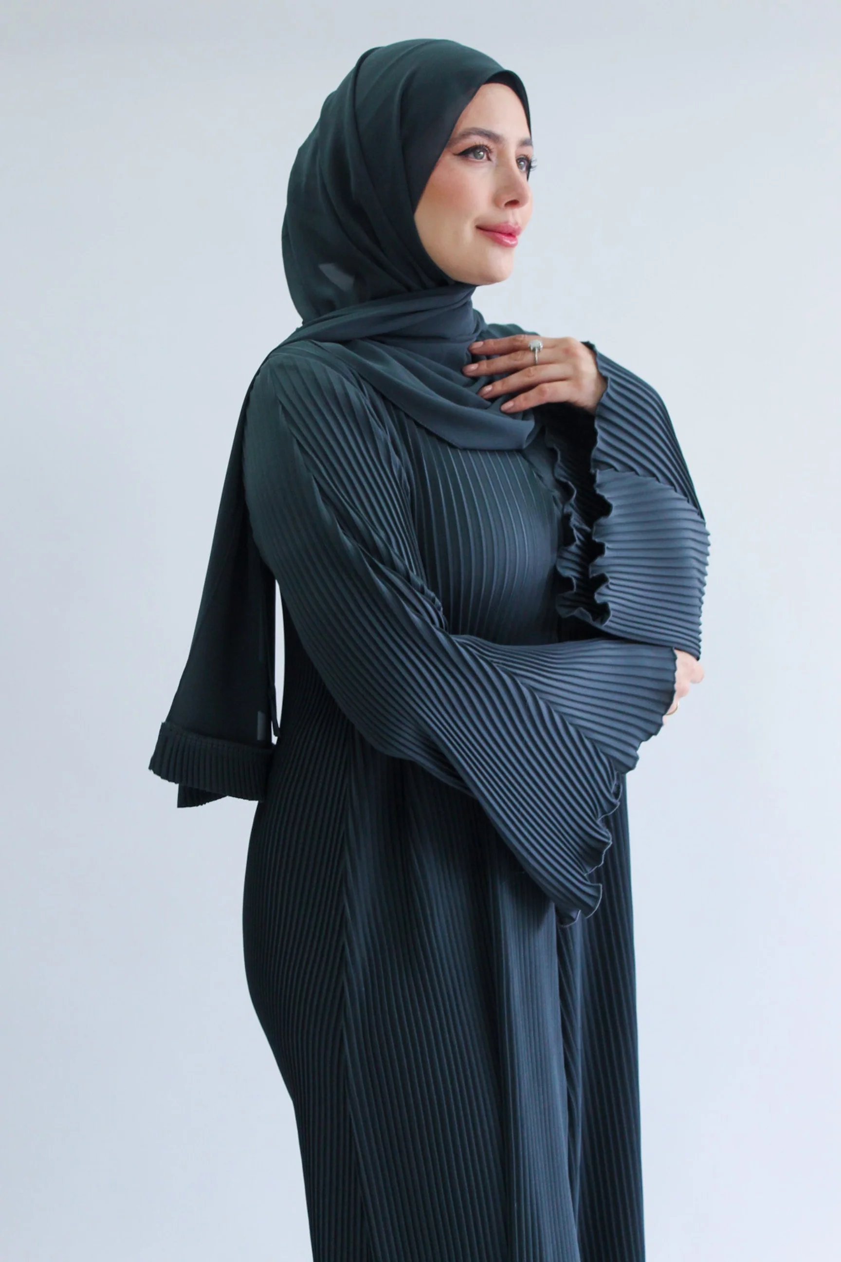 Dark Grey Closed Abaya - Plain Pleated Design - Image 2