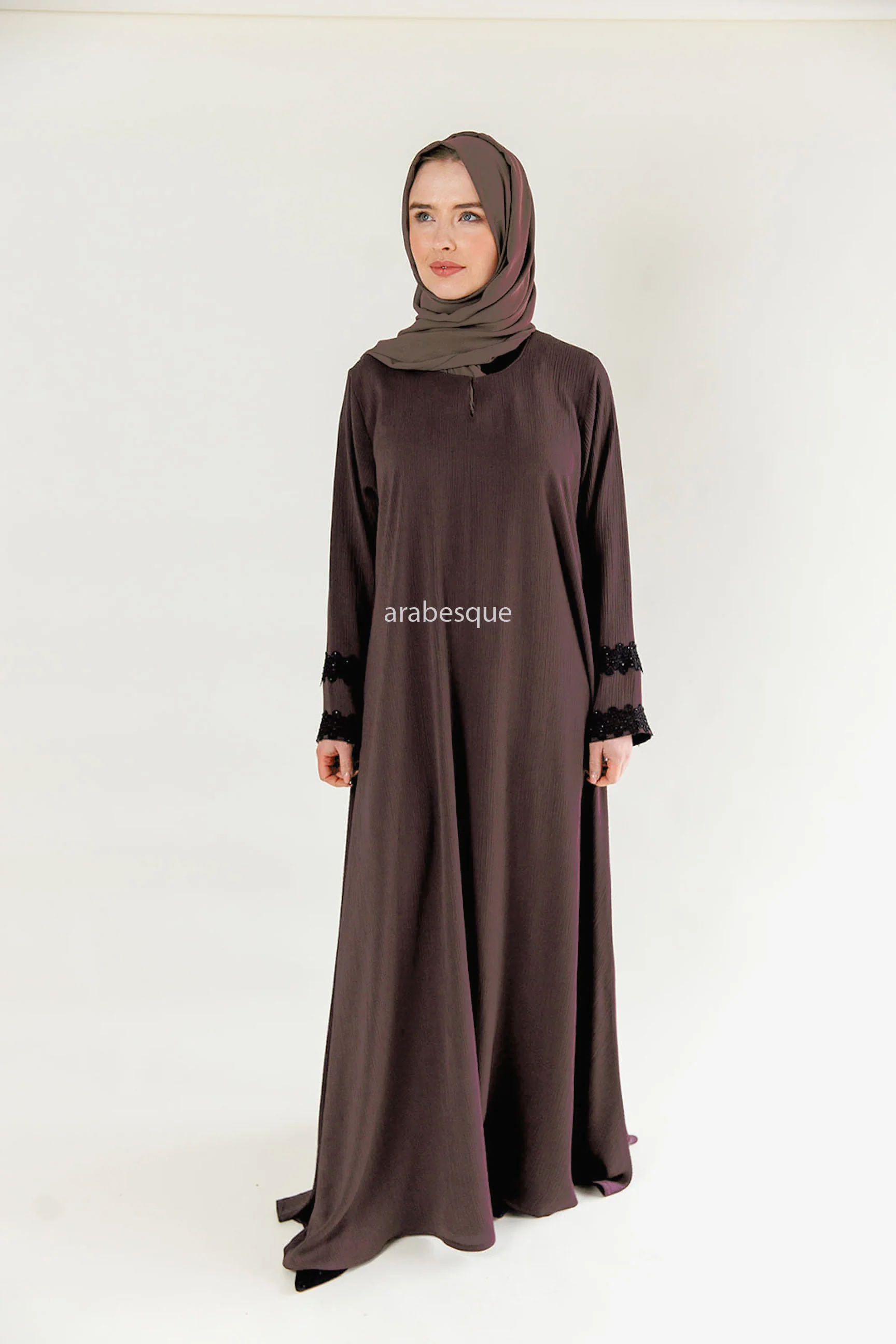 Dark Mink Closed Abaya – Textured Umbrella Cut Design with Lace Detail