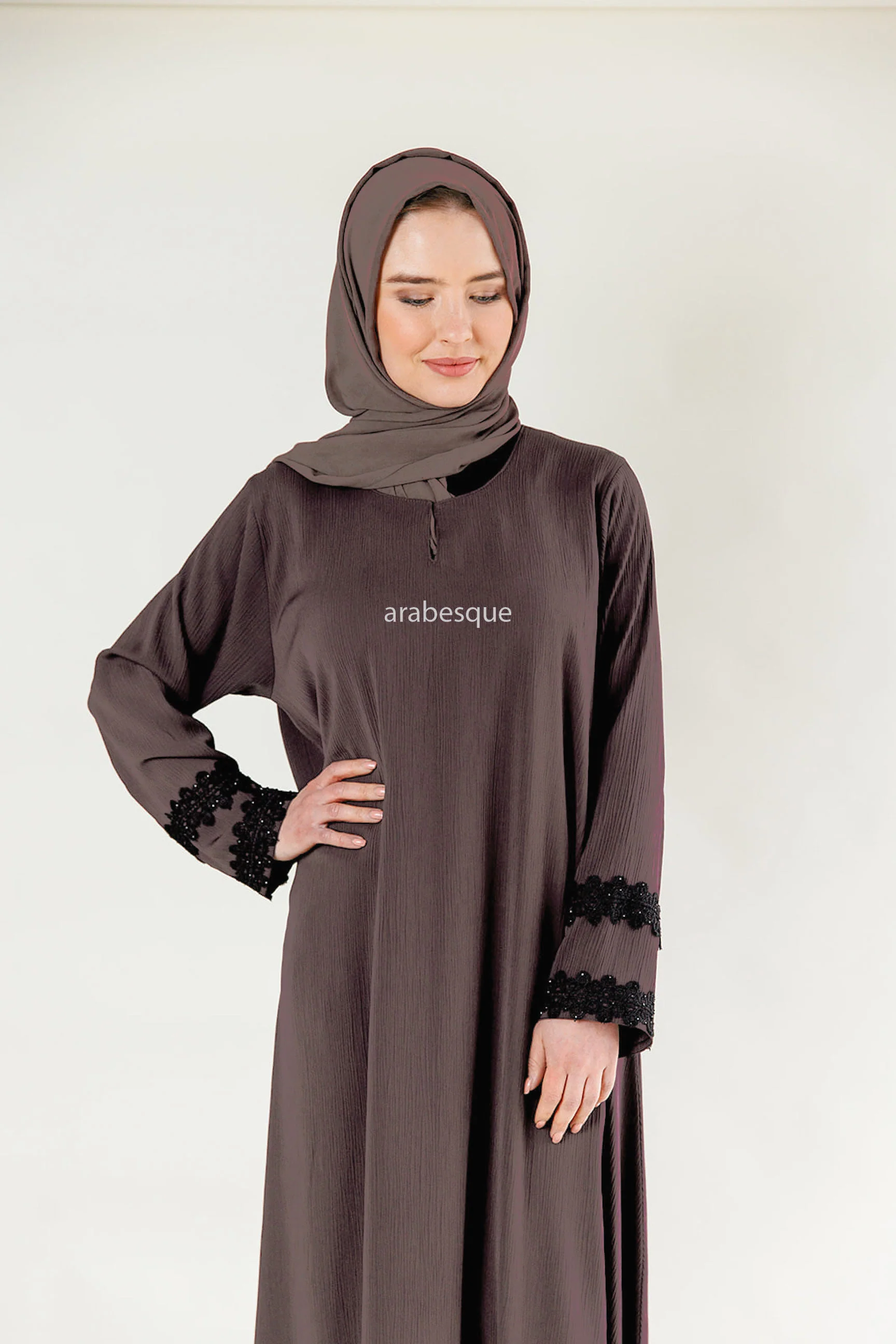 Dark Mink Closed Abaya – Textured Umbrella Cut Design with Lace Detail - Image 2