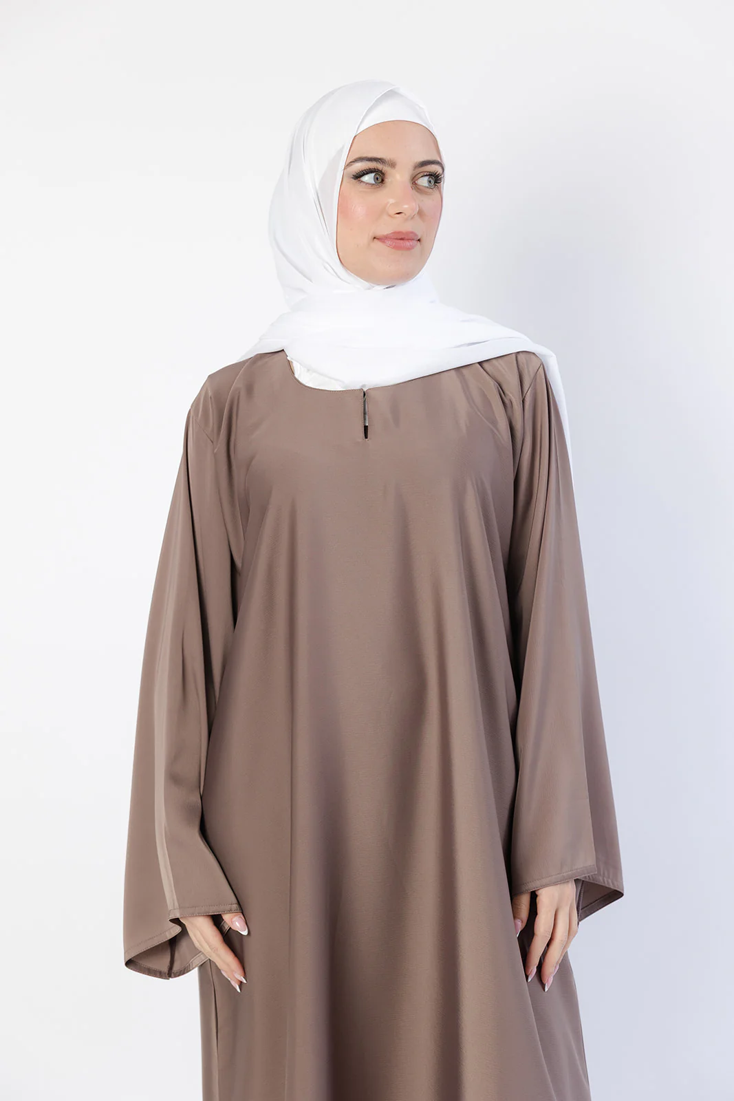 Dark Nude Closed Abaya – Ripple Satin Fabric with Pocket - Image 4