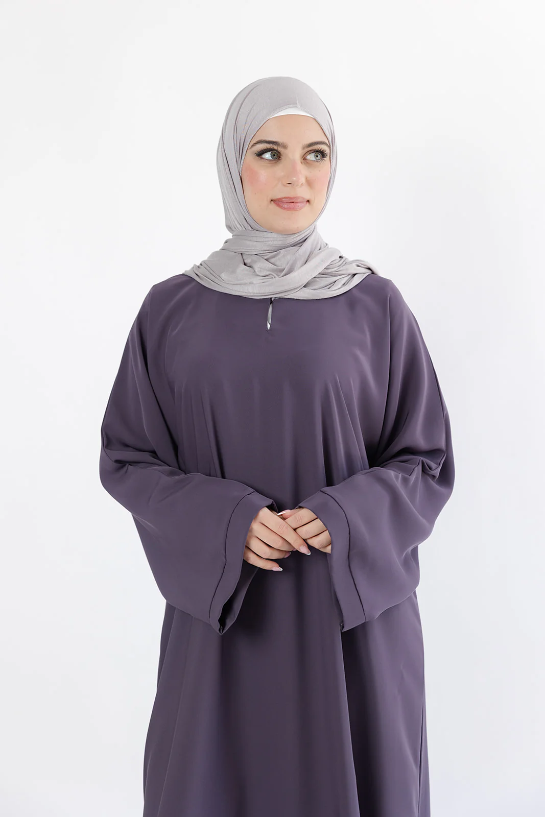 Dark Purple Closed Abaya – Premium Plain Design with Pocket and Wide Sleeves - Image 4