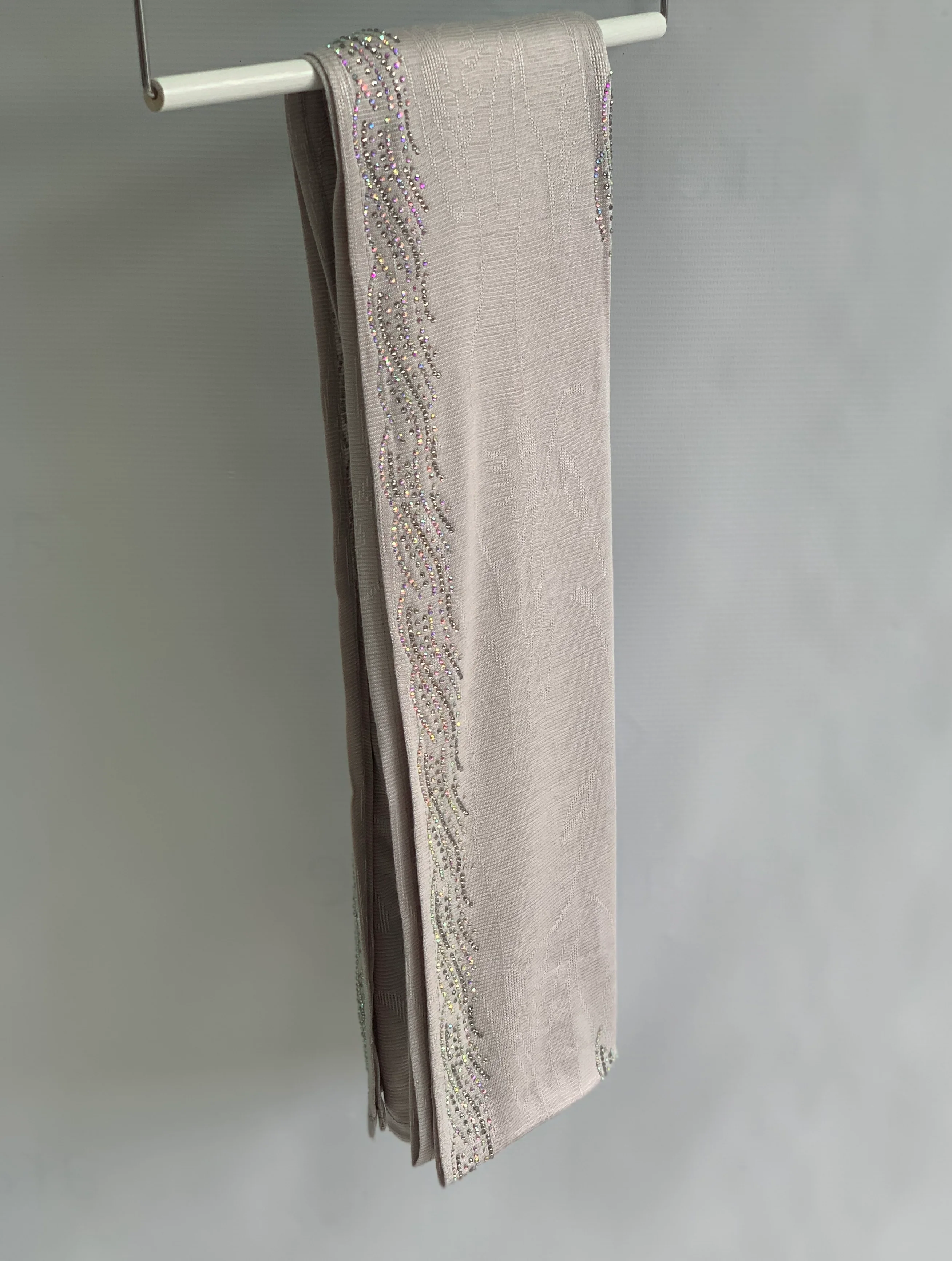 Chally Diamante Jersey Hijab Pattern 1 - Image 3