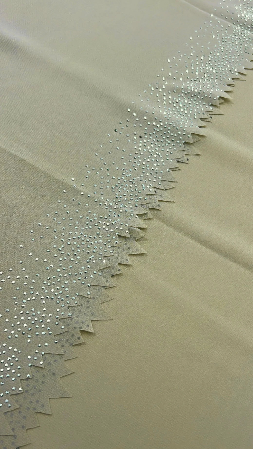 Diamante Laser Cut Chiffon Hijab - Image 4