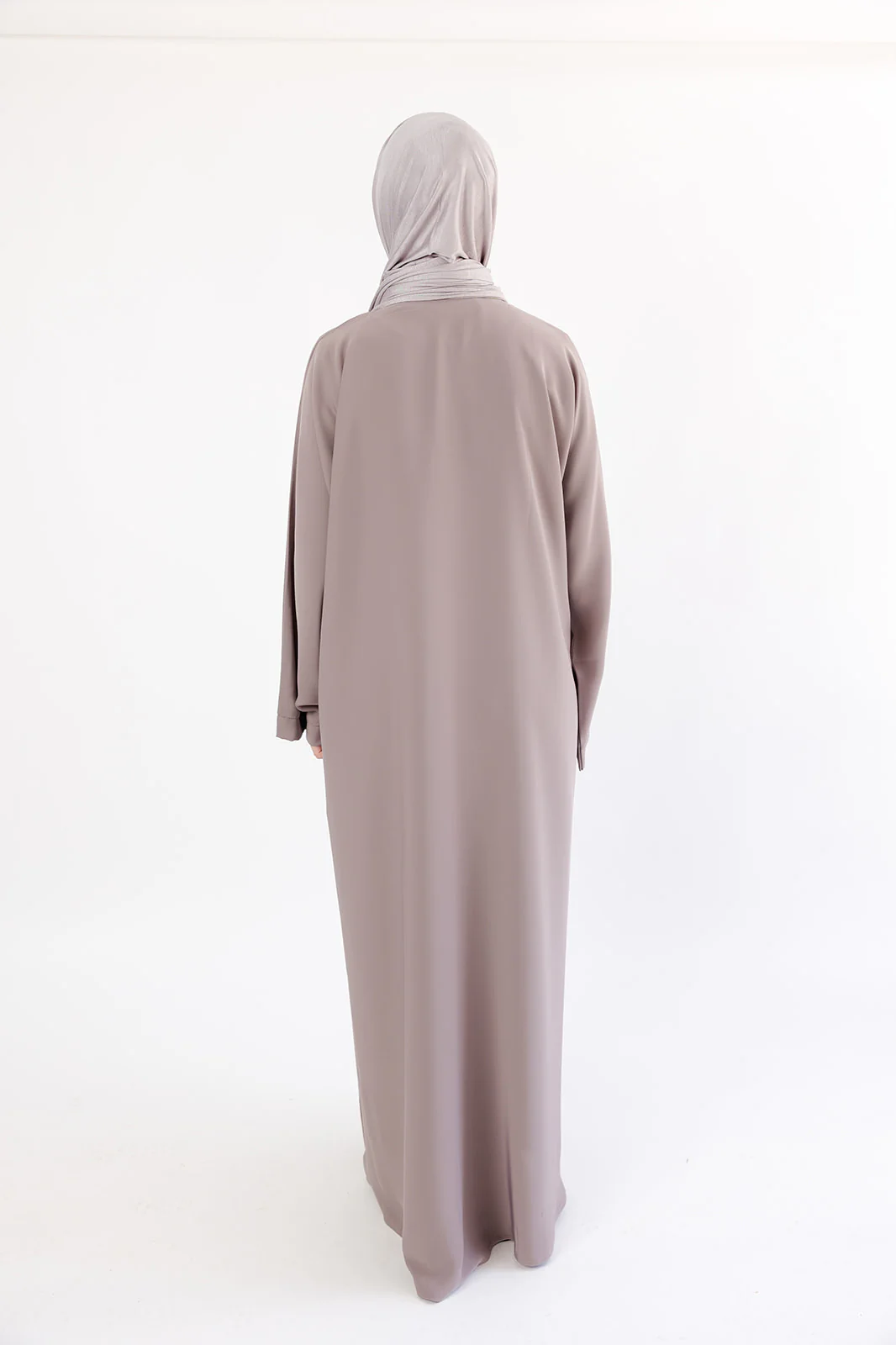Dusty Mauve Closed Abaya – Premium Plain Nidha Wide Sleeves with Pocket - Image 5