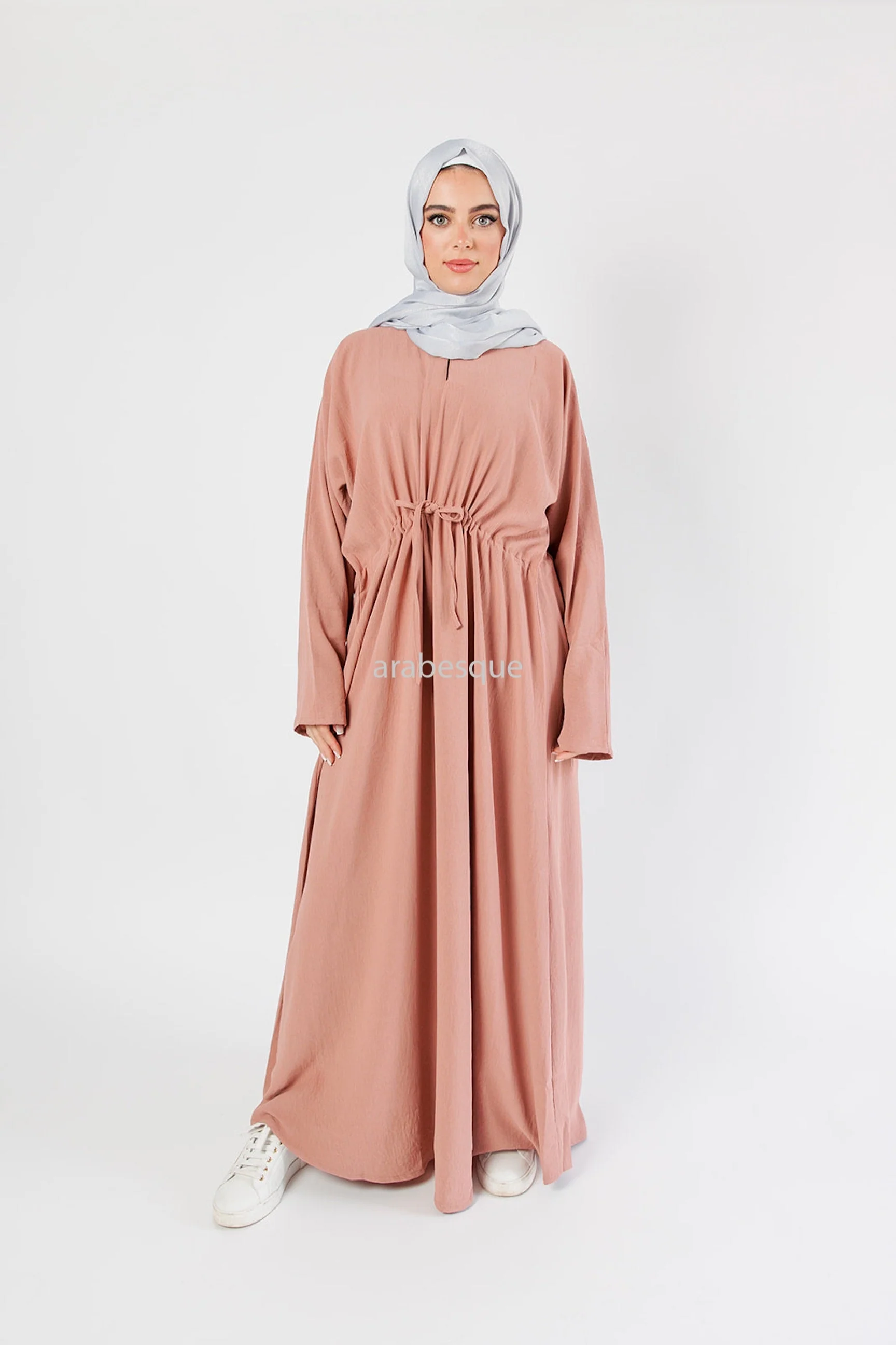 Dusty Pink Closed Abaya – Plain Crushed Polyester with Drawstring Waist