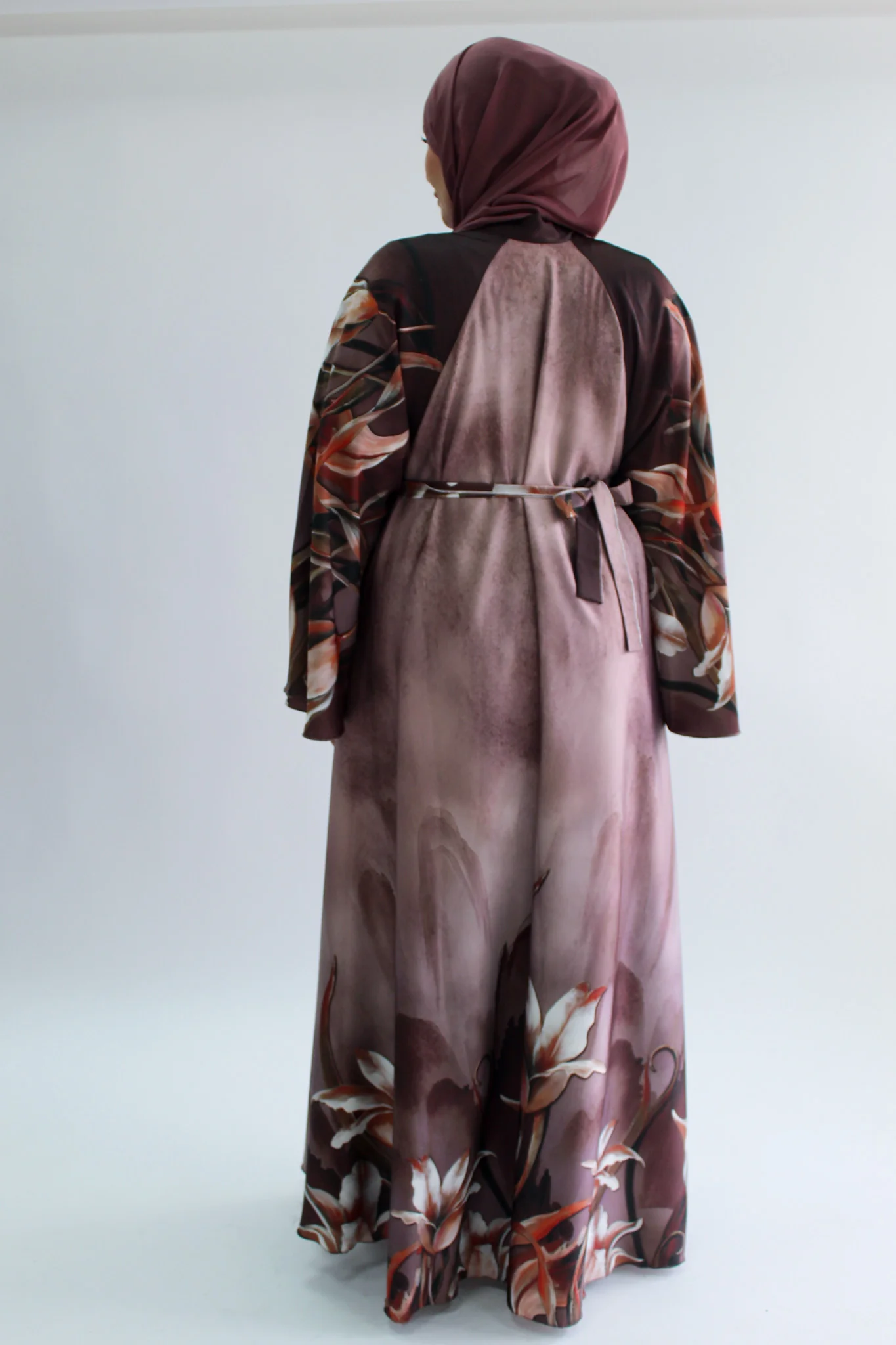 Dusty Pink Open Abaya – Abstract Watercolour Floral Print With Belt - Image 5