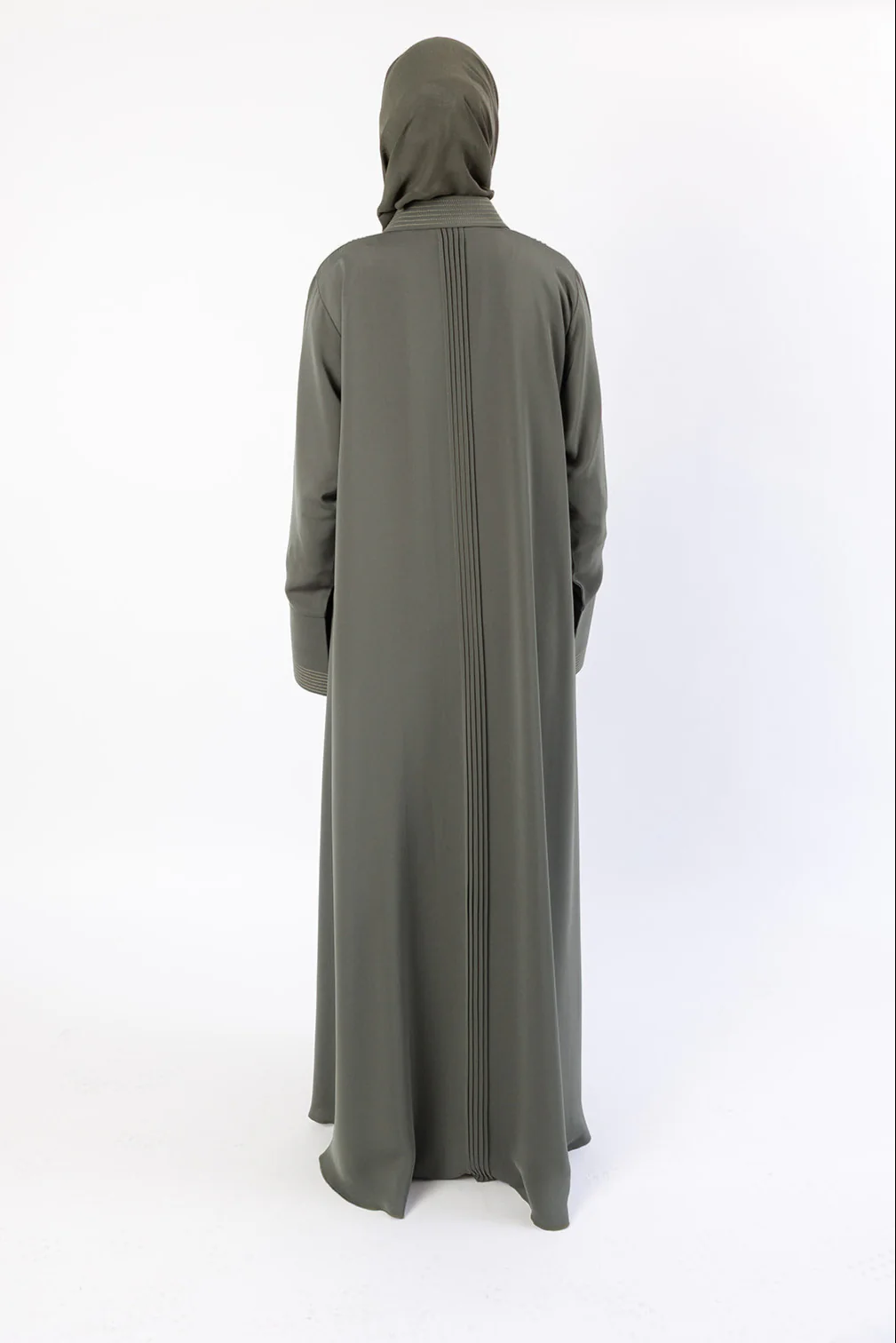 Green Open Abaya – Embroidered Collar Design with Buttons and Pleated Detailing - Image 5