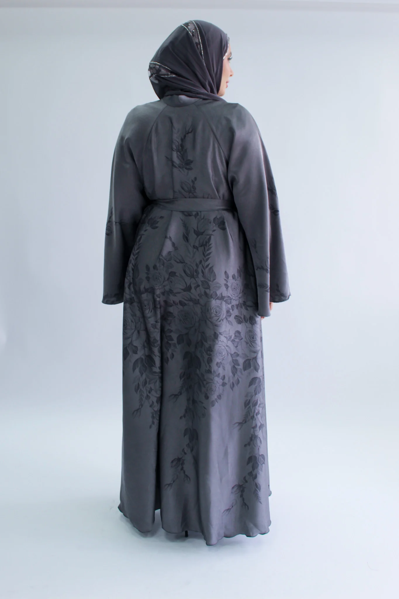 Grey Closed Abaya – Rose Pattern Umbrella Cut - Image 4
