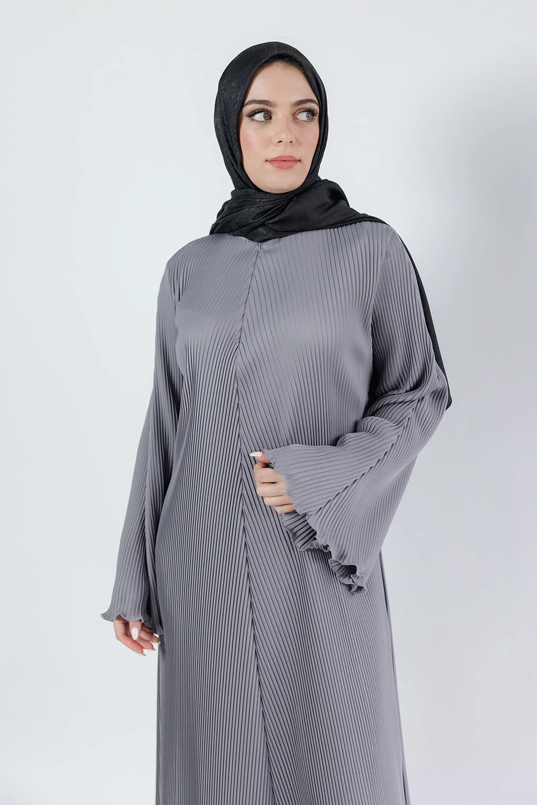 Grey Closed Abaya – Plain Pleated Design - Image 4