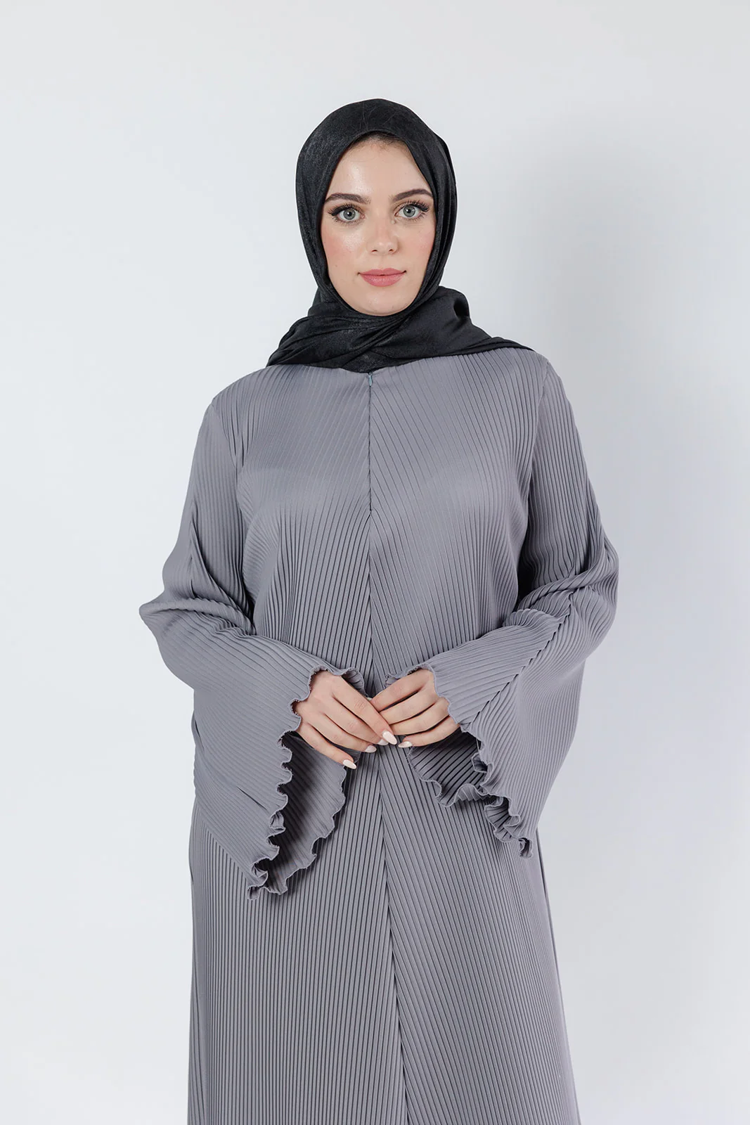 Grey Closed Abaya – Plain Pleated Design - Image 5