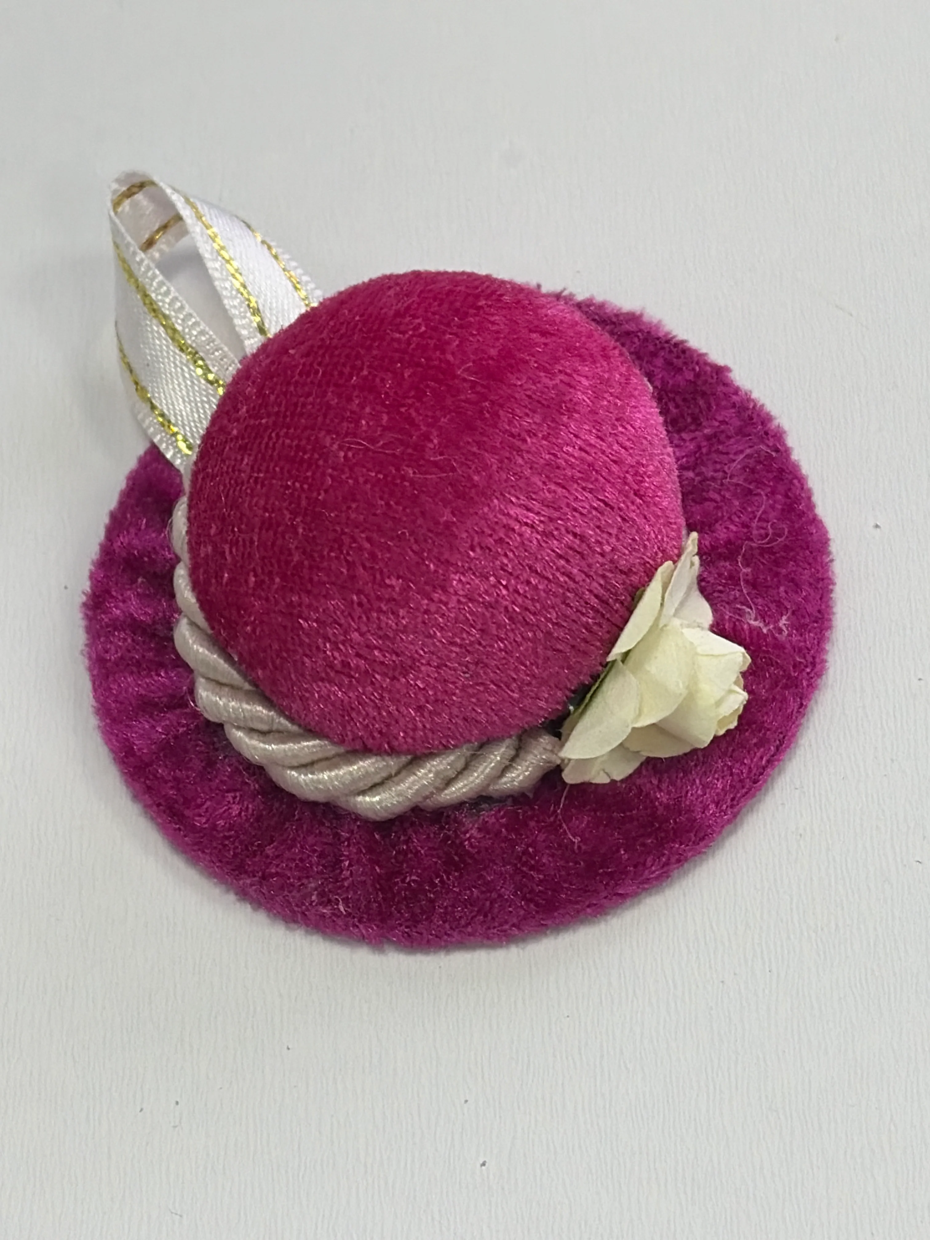 Hijab Pins Holder - Image 9