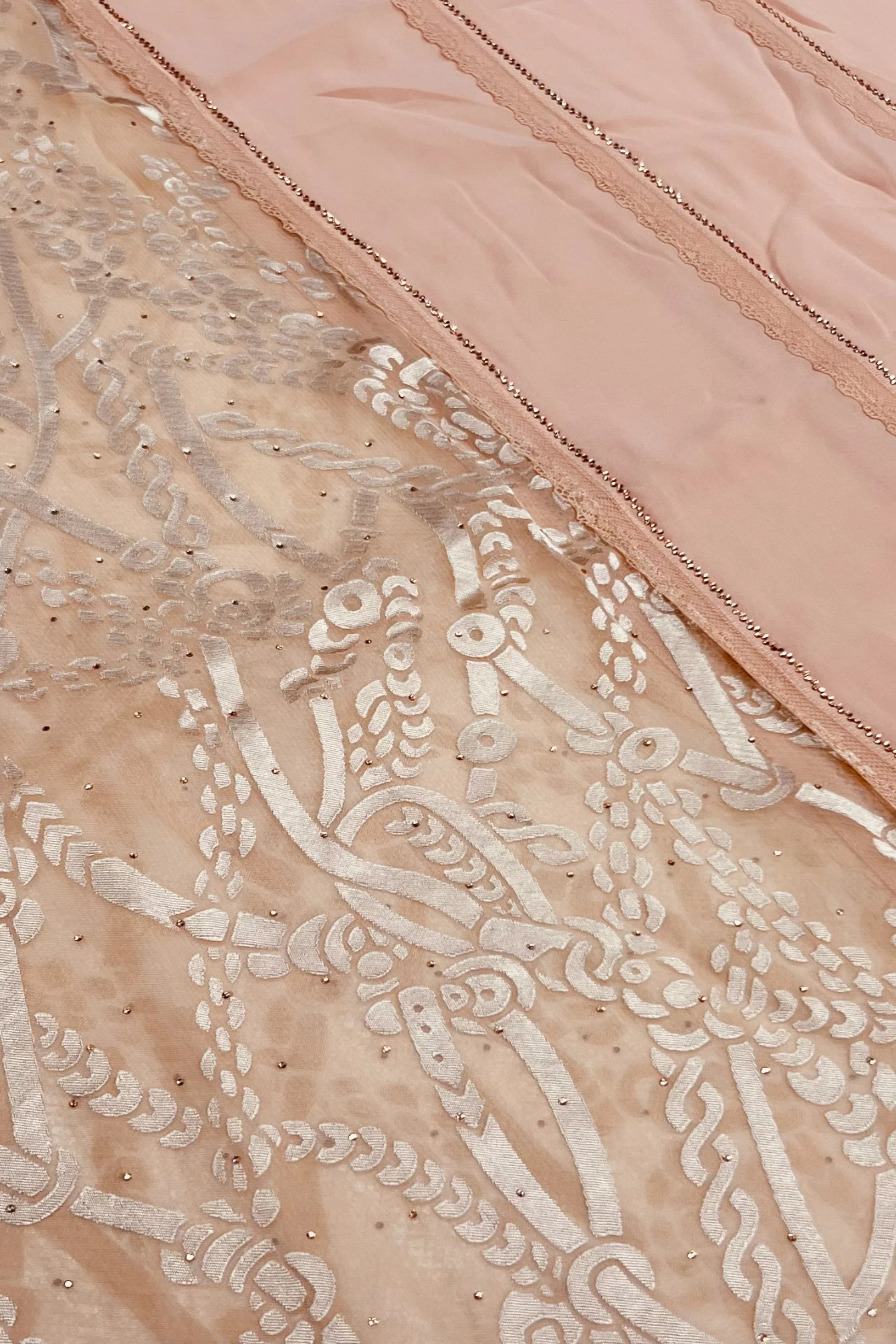 Kashkha Striped Lace Chain Chiffon Long Hijab - Image 3