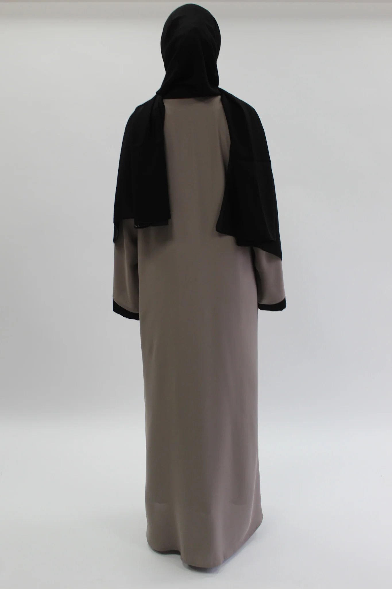 Light Mink Open Abaya – Premium Plain Nidha Design with Black Border - Image 4