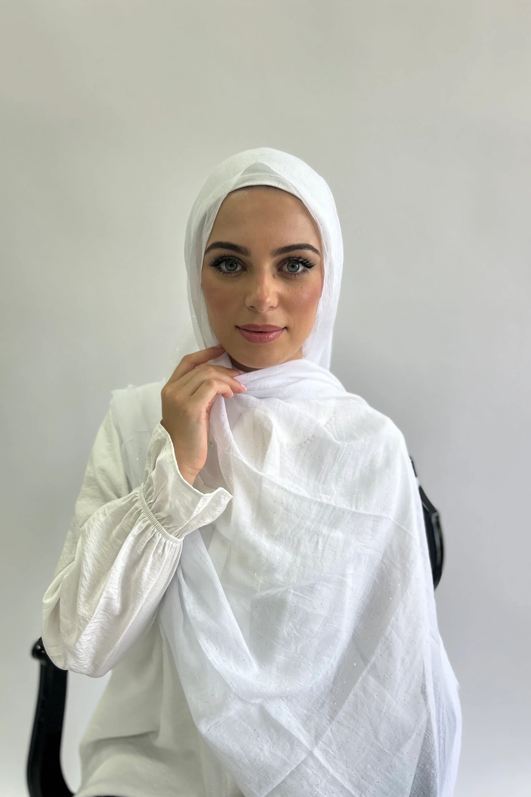 Luxurious Glitter Modal Hijab - Image 4
