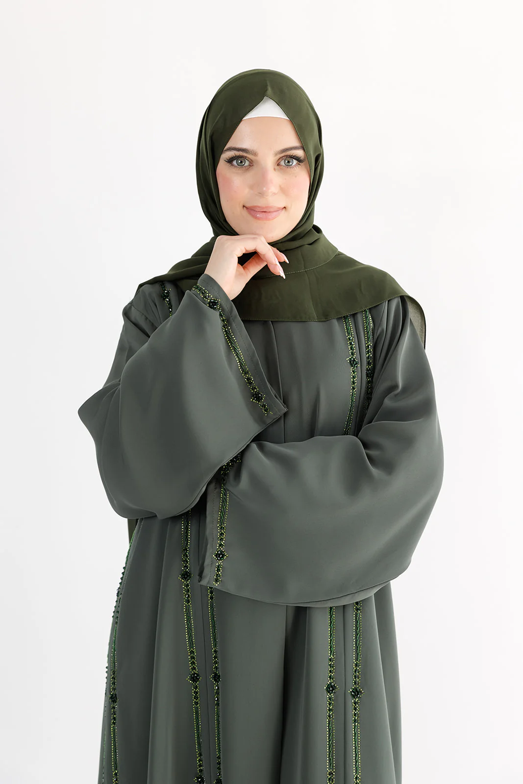 Green Open Abaya – Luxurious Tonal Beaded Detailing - Image 4