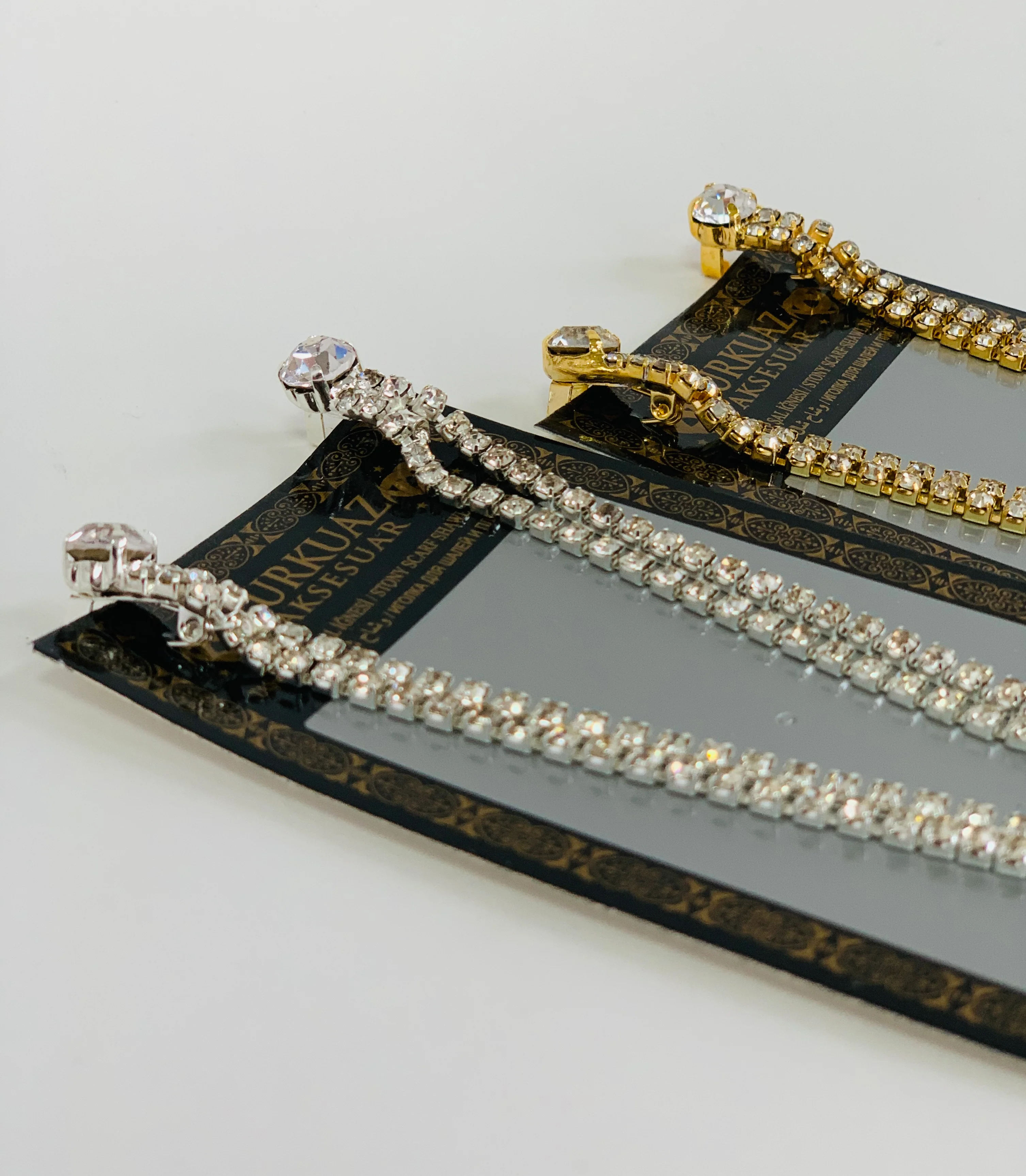 Luxury Crystal Hijab Pin Accessory - Pattern 2 - Image 3