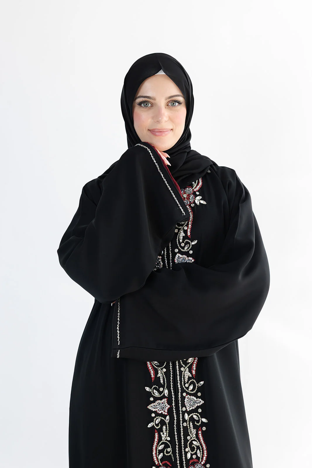 Black Open Abaya – Luxury Front Embellished Design - Image 3