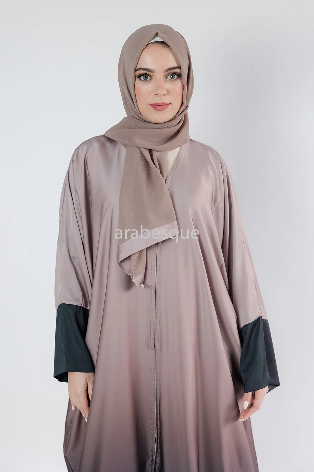 Mink Batwing Abaya – Ombre Silk-Feel Luxury Design - Image 3