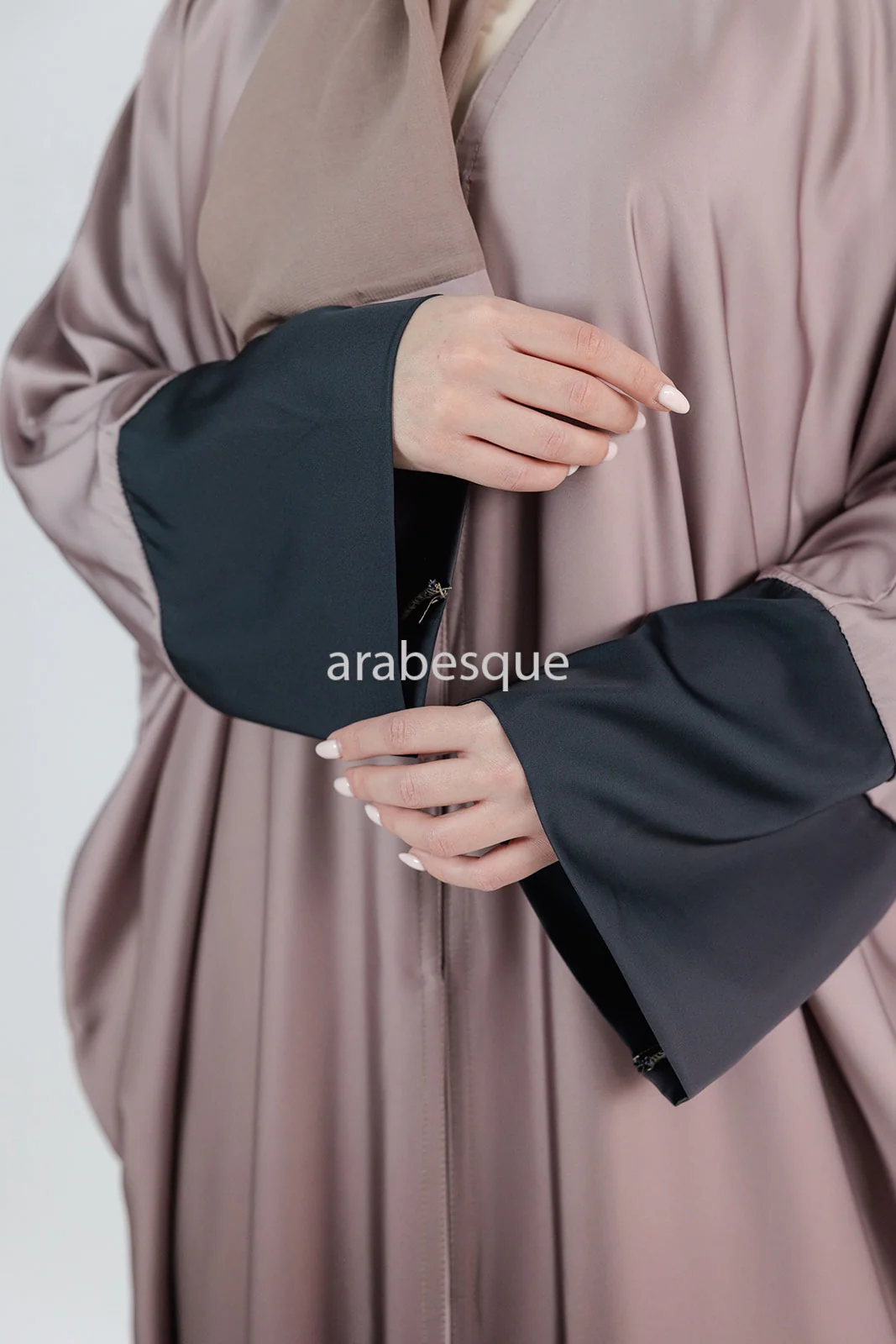 Mink Batwing Abaya – Ombre Silk-Feel Luxury Design - Image 5