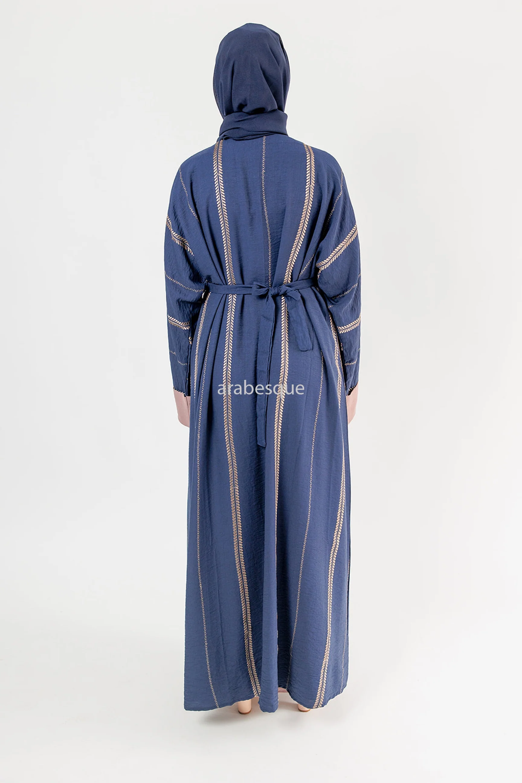 Navy Two-Piece Abaya Set – Luxurious Crushed Polyester with Gold Embroidery and Belt - Image 5
