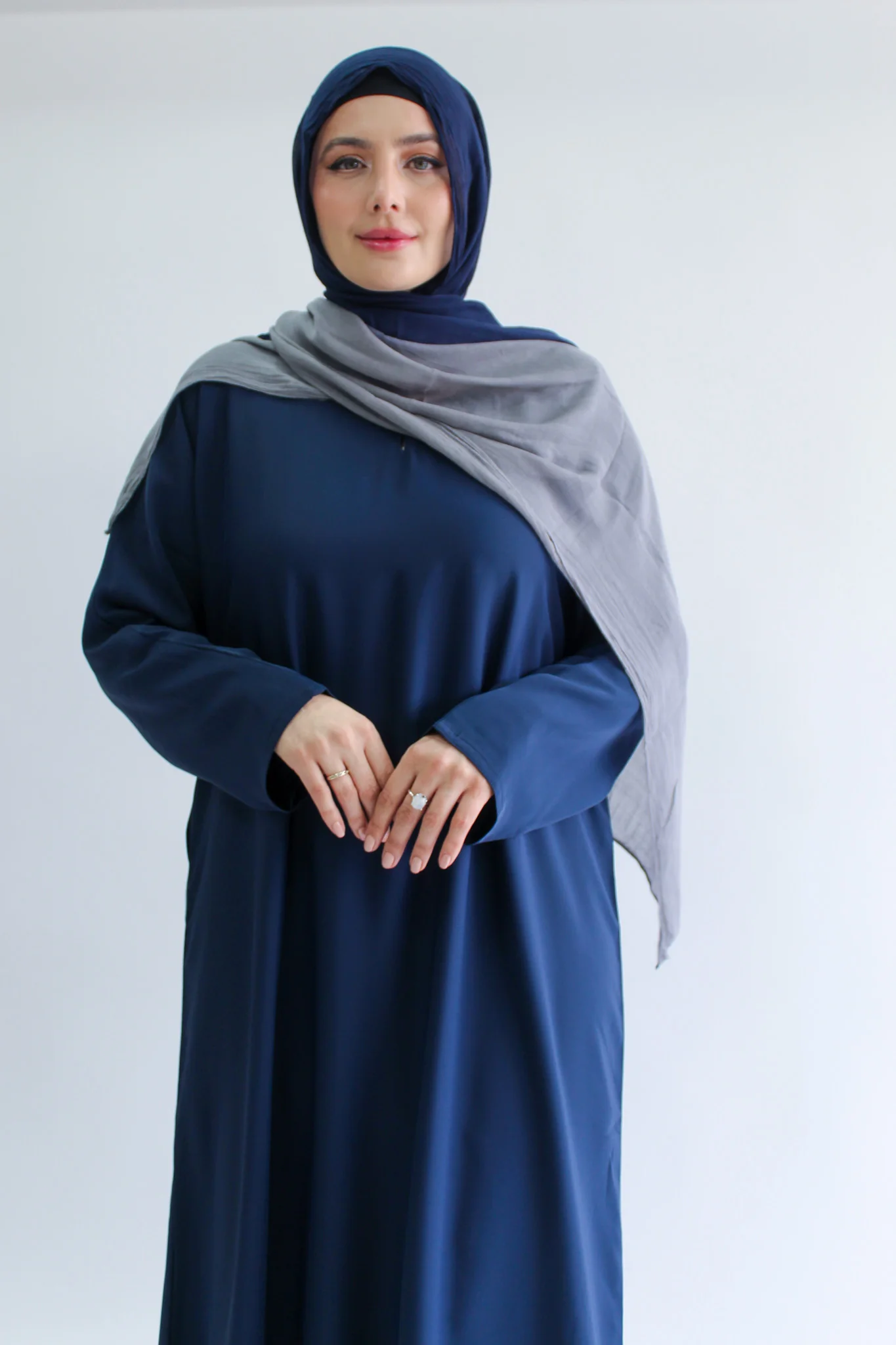 Navy Closed Abaya – Premium Nidha with Pocket - Image 3