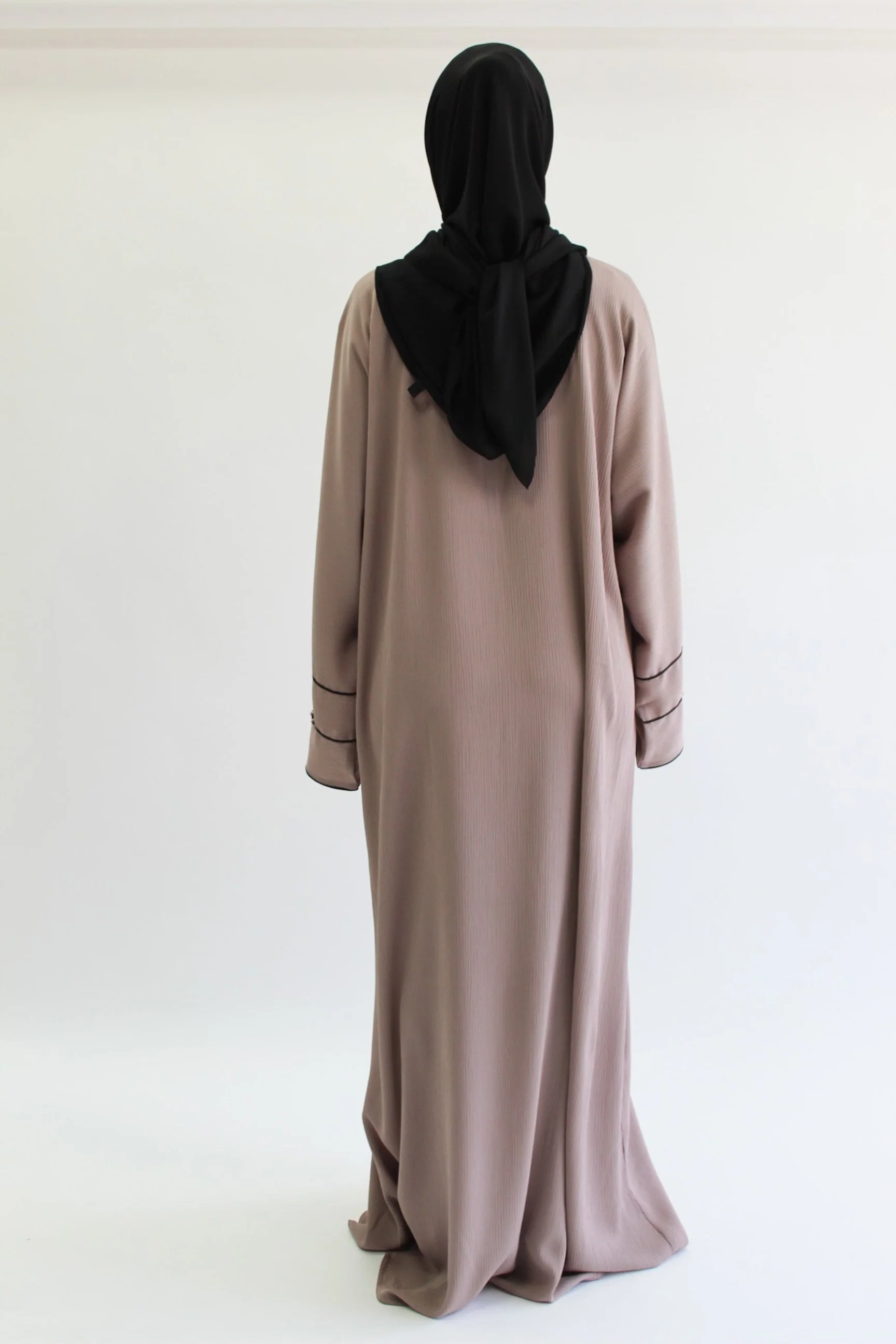 Nude Pink Closed Abaya – Textured Lined Design with Beaded Detailing - Image 4