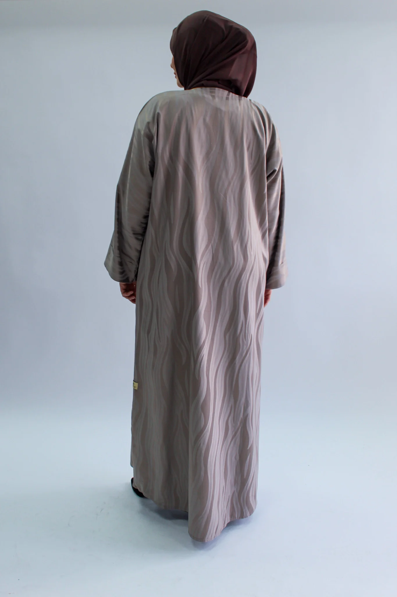 Nude Open Abaya –  Wave Jacquard Pattern - Image 5