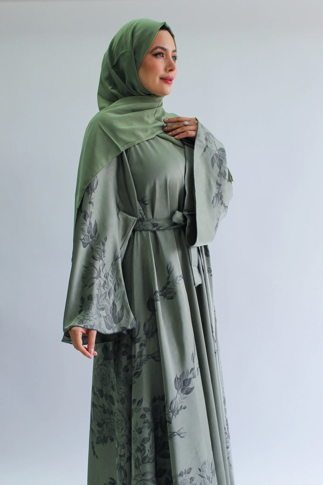 Sage Green Closed Abaya – Rose Pattern Umbrella Cut - Image 3
