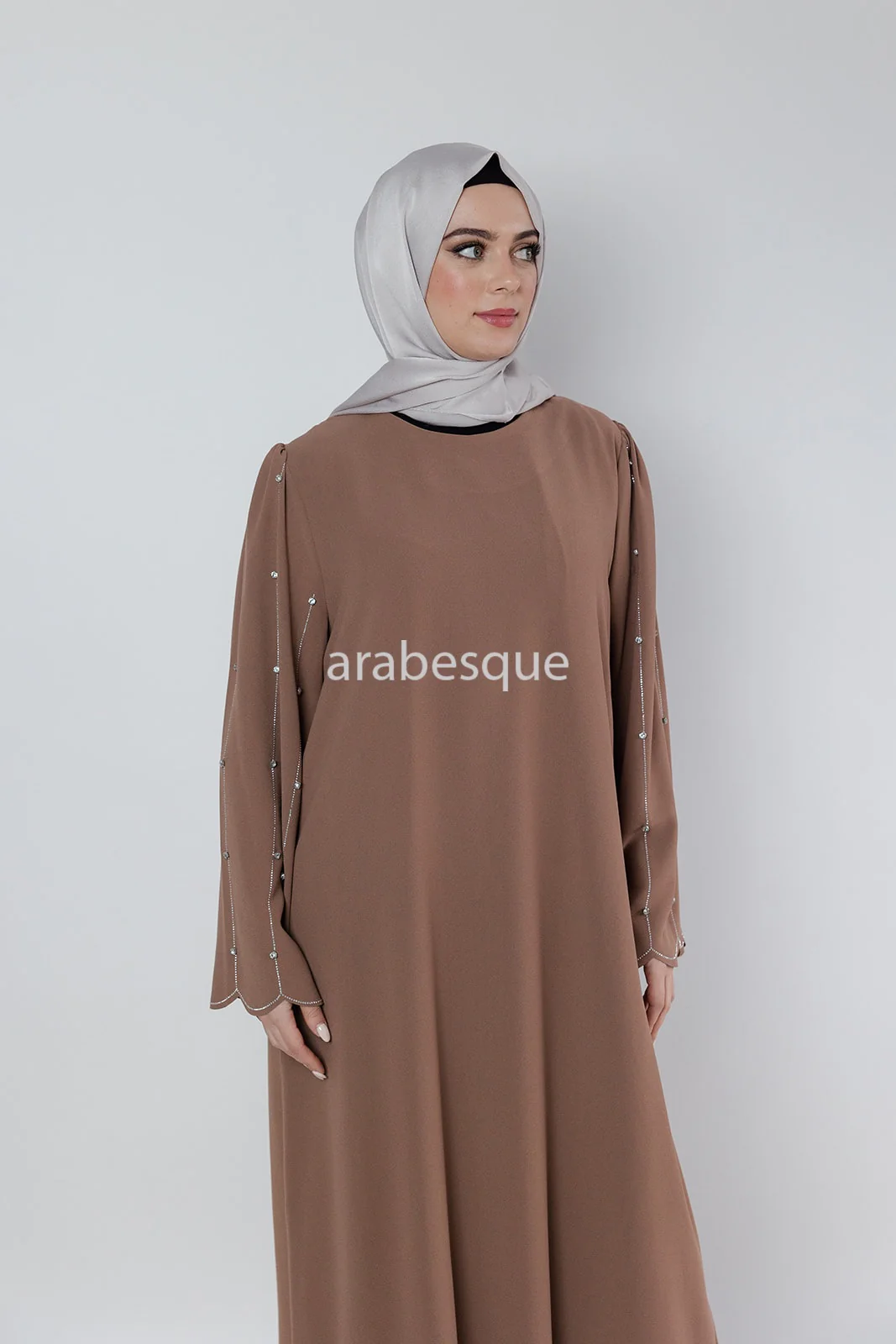 Pastel Brown Closed Abaya – Elegant Stone Work Sleeve Design - Image 4