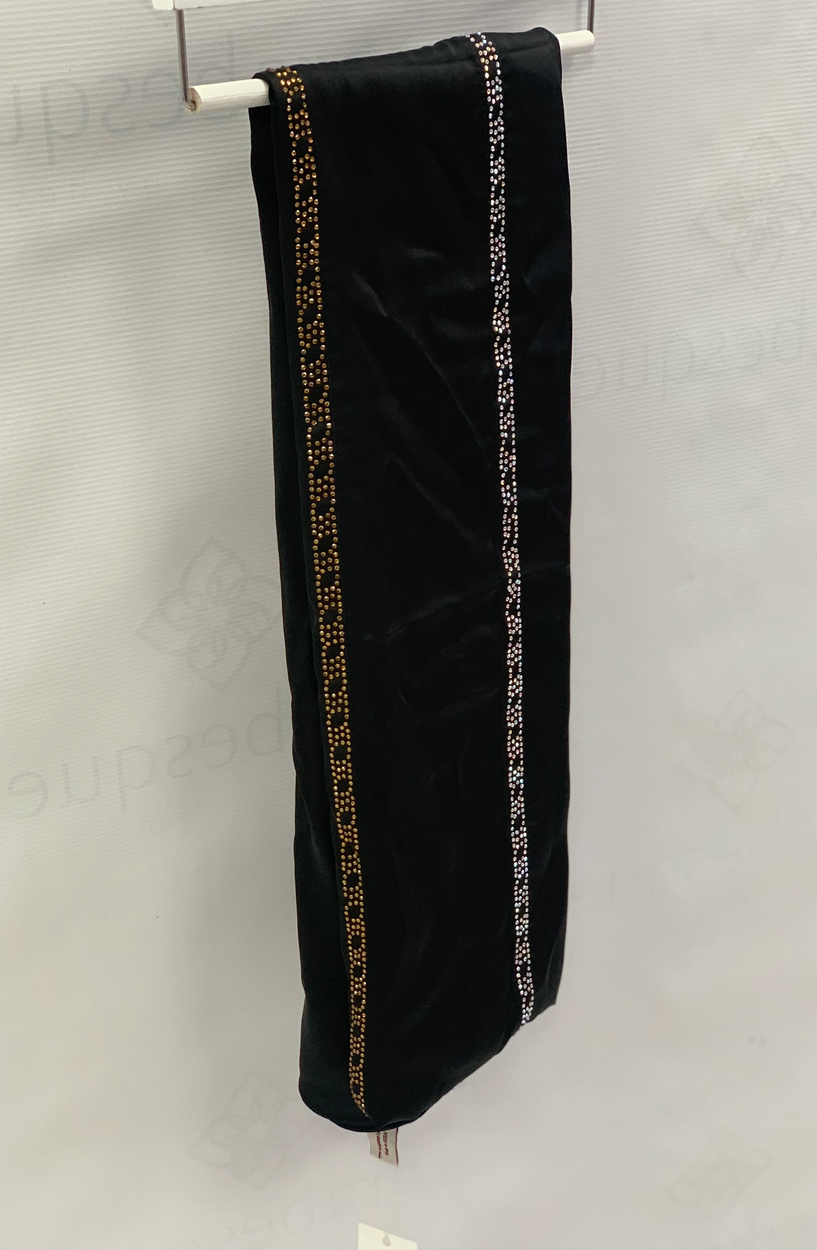 Satin Diamante Hijab - Image 5