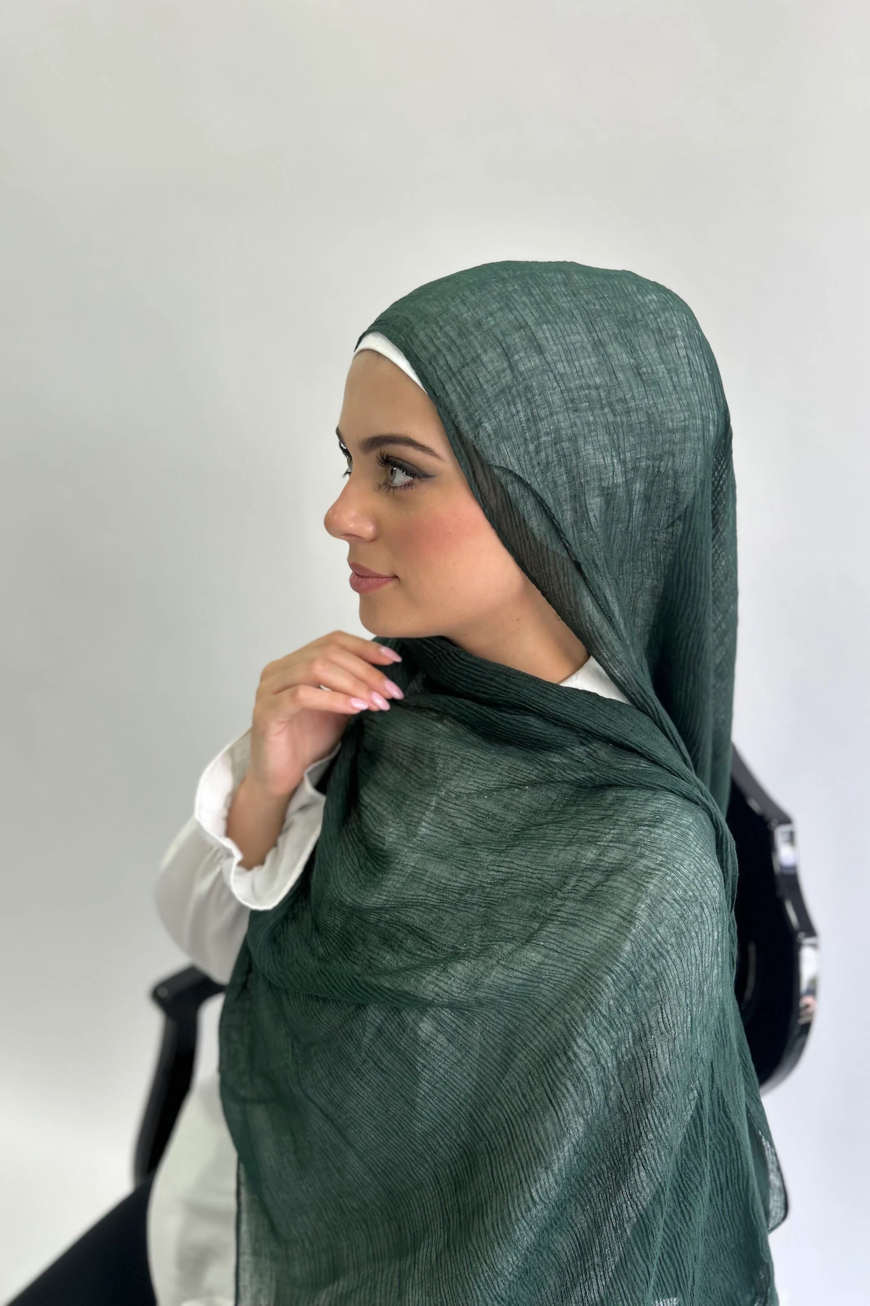 Viscose Creased Hijab - Image 4